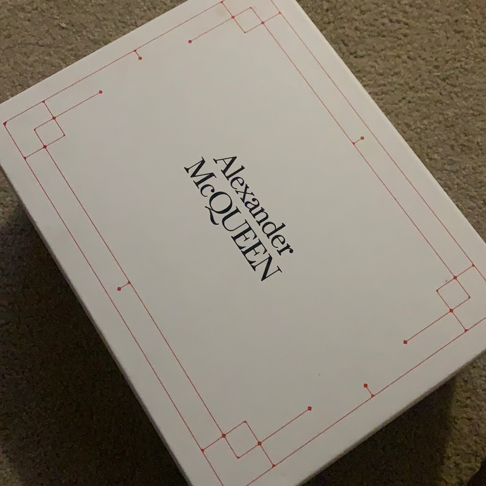 Black Alexander McQueen Sandals size 39! So cute !